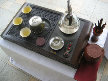 Bộ bàn trà mang không gian trà đạo đến ngôi nhà bạn